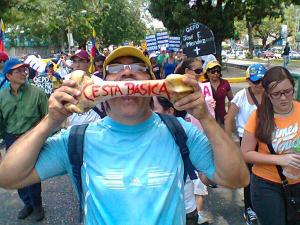 Trabajadores y estudiantes de Maracay salieron a las calles este #1M (FOTOS)