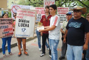 Colectivos sustituyeron a la GNB en desalojo de campamento estudiantil en Maracay