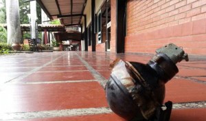 Lanzaron dos bombas lacrimógenas dentro de la Universidad Fermín Toro