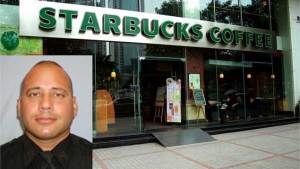 Policía esperaba un café en Starbucks, cuando fue pillado masturbándose