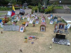 Un camposanto en Altamira en honor a los caídos (Foto)