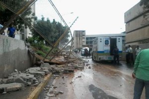 Desplome de cerca en las Torres del Saladillo deja dos heridos (Foto)