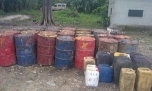Desmantelan presuntos depósitos clandestinos de combustible (Fotos)