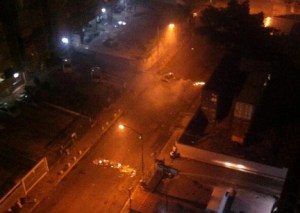 Vecinos de Los Ruices activaron barricadas este #8M (Fotos)