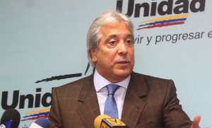 Ramón José Medina: “El gobierno lo que quiere es ocultar la ineptitud y la ineficiencia”