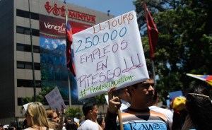 Trabajadores de agencias de viaje protestaron frente a Mintur (Fotos y videos)