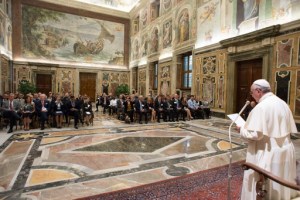 El papa Francisco recomienda a los jueces evitar las convicciones ideológicas