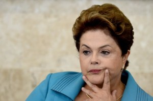 Rousseff dice que no se intimida tras los abucheos en el Mundial