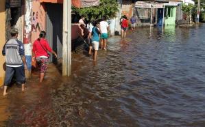 Aumentan el número de damnificados por inundaciones en Paraguay