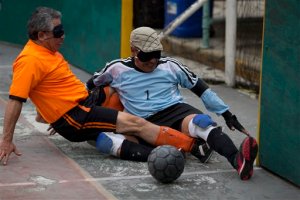 Ciegos juegan fútbol en México (Fotos)