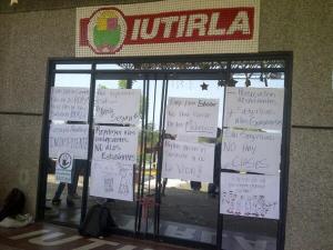 Estudiantes protestan en Puerto Ordaz tras ola de robos