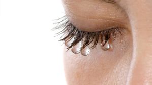Científicos tratan de analizar las lágrimas para el diagnóstico precoz del párkinson