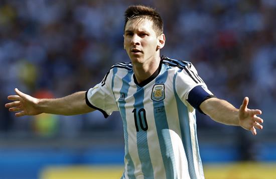 Messi, Argentina (2)