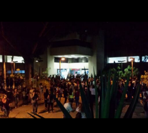 Protesta en la USM tras tiroteo a dos estudiantes (Fotos)