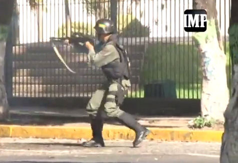 Denuncian a funcionarios de la GNB por represión contra reporteros gráficos en Lara (Video)