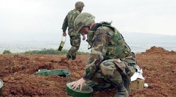 Muere un policía al pisar mina antipersona en Colombia