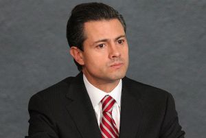 Peña Nieto dará becas a estudiantes indocumentados en su visita a California
