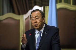 Ban Ki-moon viaja a Israel para debatir con Netanyahu sobre un alto al fuego