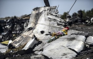 Suspenden búsqueda de restos del avión de Malaysia Airlines