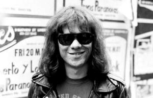 Muere Tommy Ramone, último miembro original de Ramones… ¡Lets Go!