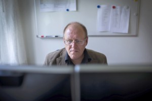 El hombre que puede escribir 10.000 artículos al día en Wikipedia