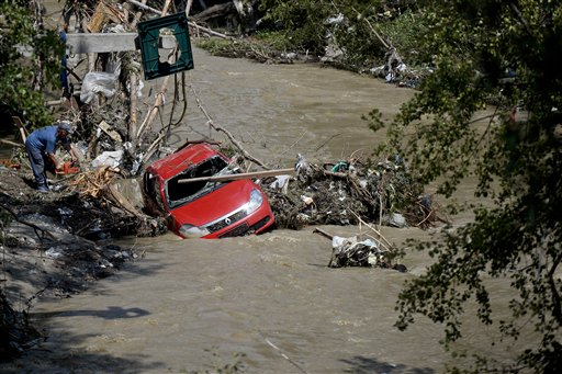 Sur de Rumania cubierto por inundaciones
