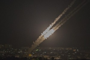 54 palestinos muertos en Gaza por ataque israelíes en jornada más sangrienta