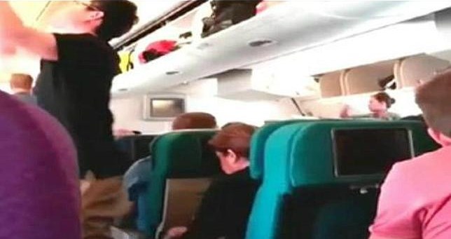En video: Últimas imágenes dentro del avión de Malaysia Airlines antes de ser derribado