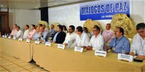 Jefes negociadores de paz de Colombia involucrados en Panamá Papers