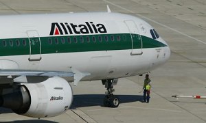 Un avión de Alitalia bloqueado en la isla Mauricio por coronavirus