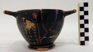 Hallan en Atenas una copa de vino que fue usada por Pericles