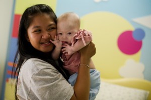 Madre de bebé con síndrome de Down dice que nunca lo abandonará