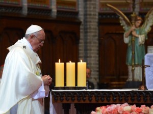 El Papa pide oraciones por su dolor tras muerte de familiares en accidente