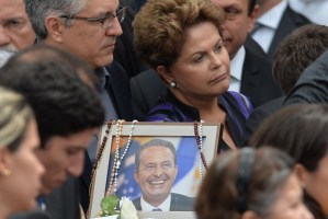 Rousseff fue abucheada durante homenaje a candidato presidencial fallecido