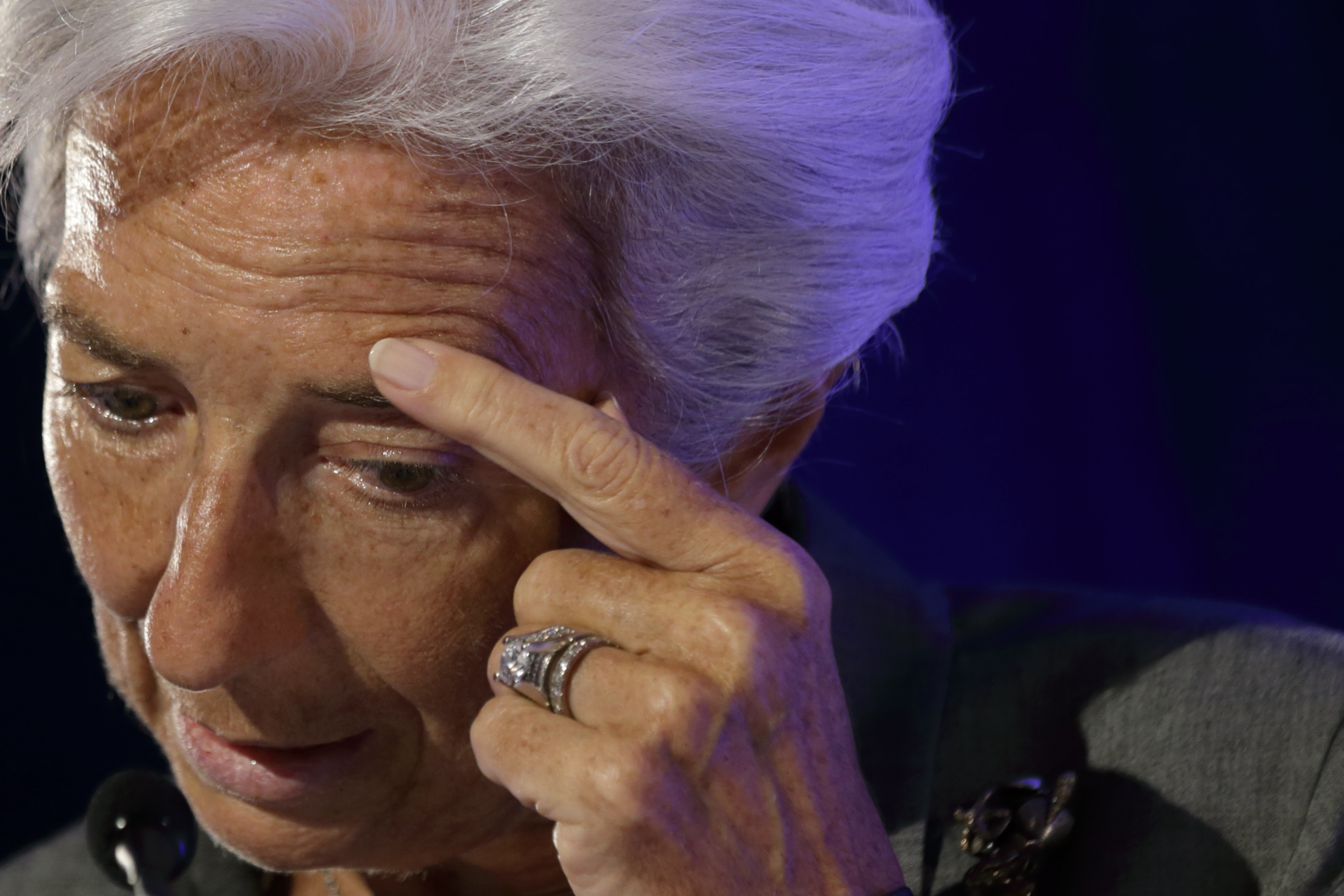 Lagarde imputada por negligencia en un caso de corrupción en Francia