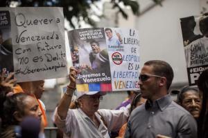 Testimonio de los venezolanos que pudieron ver a Leopoldo durante la audiencia