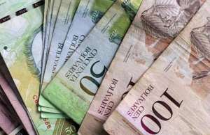 El mercado de los billetes venezolanos en la frontera con Colombia