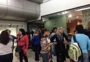 Vuelo Conviasa a Buenos Aires cancelado por falta pago