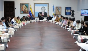 Con esta, 105 ministros le han puesto su cargo “a la orden” a Maduro (Listados)
