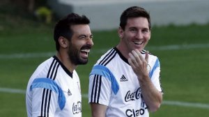 Video: Messi acepta, se moja y reta a Lavezzi  #IceBucketChallenge