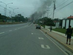 Trancada la vía Barquisimeto-Acarigua por protesta (Fotos)