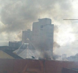 Se incendia área de cines en Centro Comercial Galerías Avila (Foto)