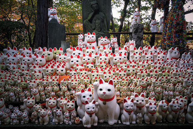 gotokuji-temple-cat-shrine
