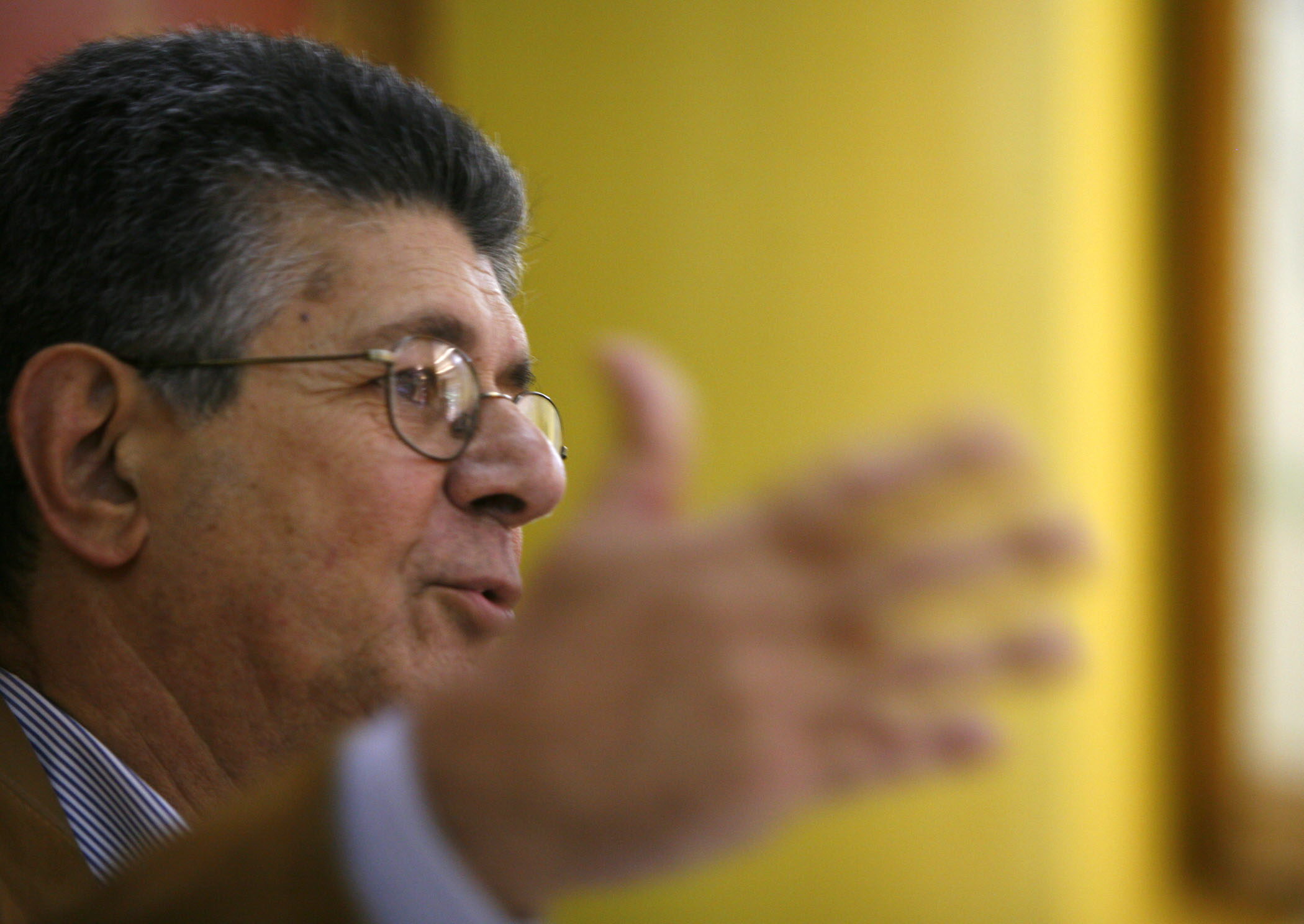 Ramos Allup exige al CNE que ordene a Globovisión la restitución de cuñas de la MUD