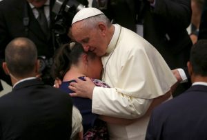 El Papa agradece las oraciones y condolencias por muerte de familiares