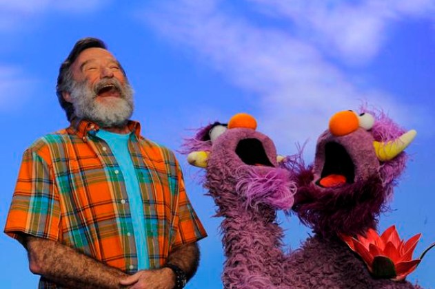 Robin Williams, actor (21 de julio de 1951 – 11 de agosto de 2014). Actor de películas aclamadas como “Papá por siempre” y “En busca del destino”. Para un gran shock de sus fans, Williams decidió poner fin a su vida con 63 años, en su casa de Paradise Cay, California.