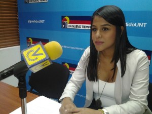 “Ni ganando la lotería un joven puede adquirir una vivienda en Venezuela”