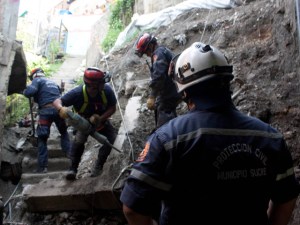 Protección Civil Sucre atiende emergencias en Petare