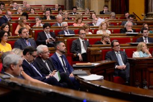 Cataluña aprueba una ley para permitir su consulta independentista