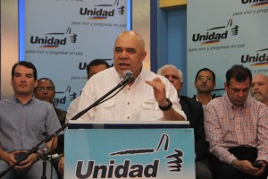 Chúo Torrealba a Maduro: La única manera de que no haya Revocatorio es que renuncies